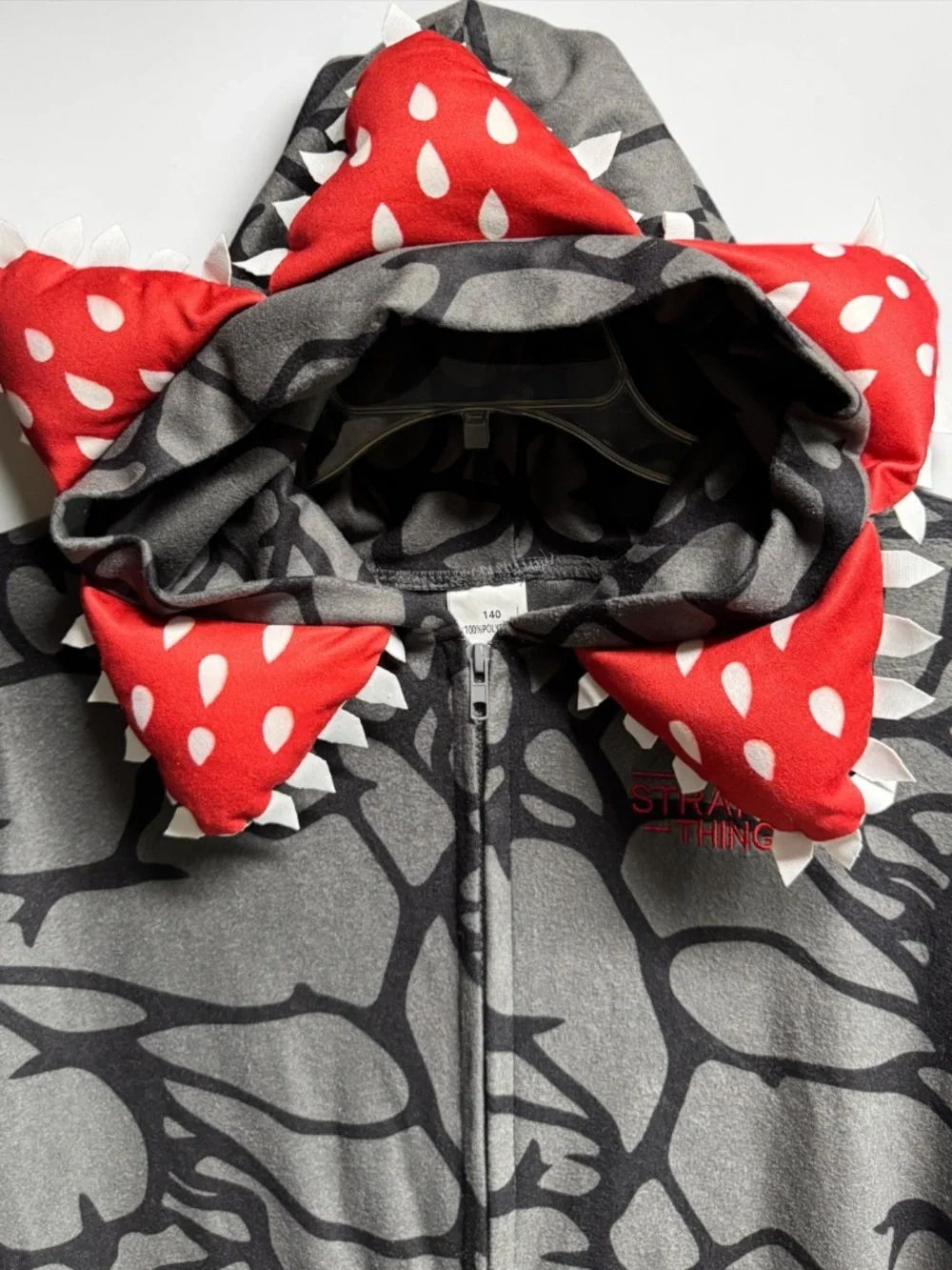 Demogorgon Hooded Onesie Pajamas Kids Size 10/11 Gray Costume NWOT